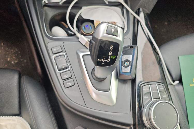 Used BMW 3 Series GT 2019 320i M Sport Package Gear Lever