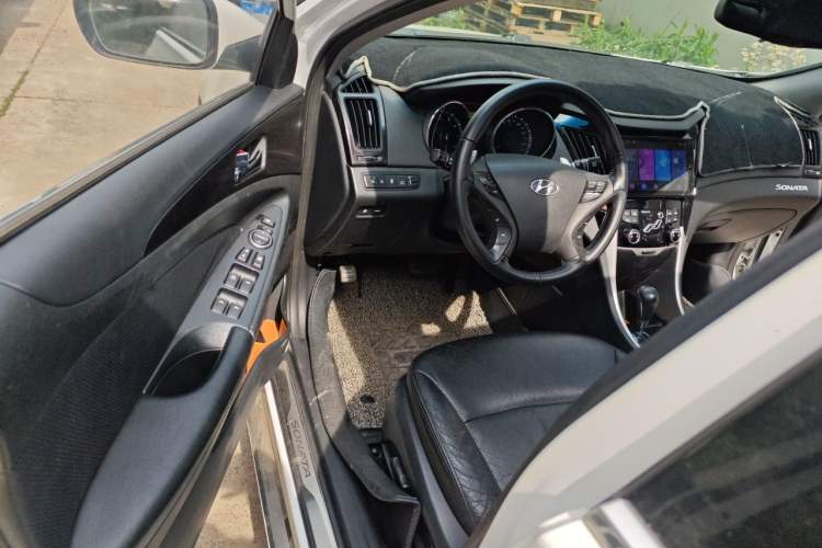 Used Hyundai Sonata 2013 2.4L Automatic Prestige Version China IV Standard