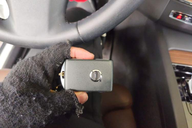 Used Volvo XC60 2023 B5 4x4 Smart Luxury Edition