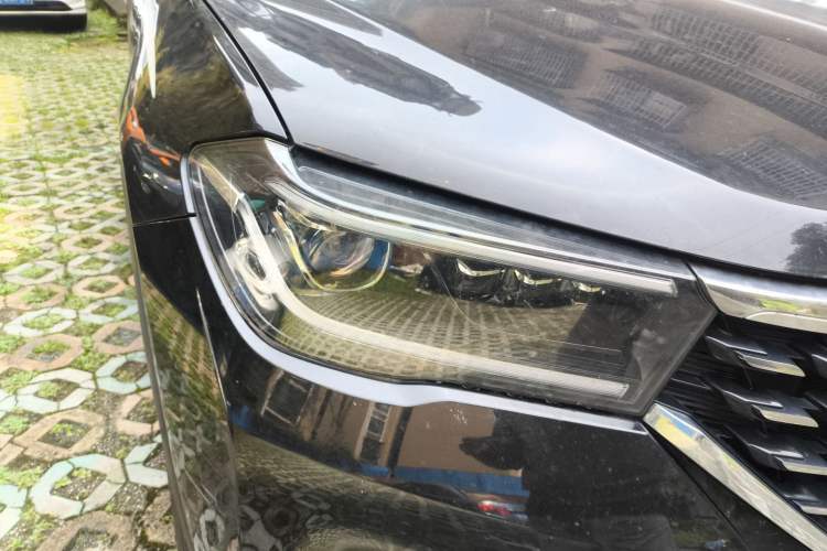 Used Brilliance V7 2018 280T DCT Luxury Model 5 Seats
