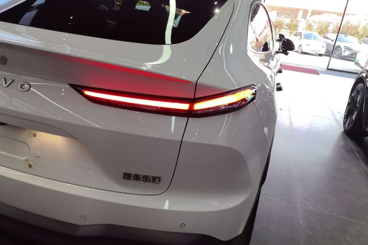 Used ONVO L60 2024 60 kWh Rear-Drive Version