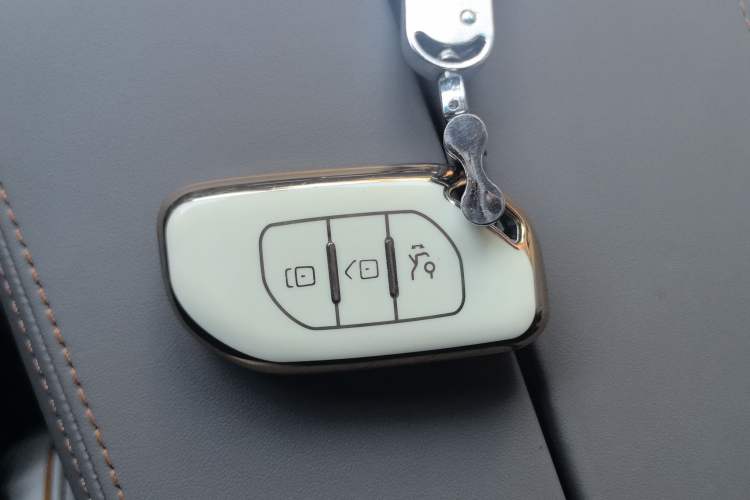 Used FORTHING Yacht 2022 1.5T DCT Chasing-the-Waves Edition