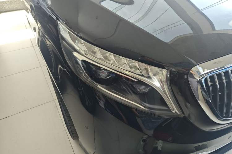 Used Mercedes-Benz Vito 2018 2.0T Business Version China VI Emission Standard Right Front Headlight