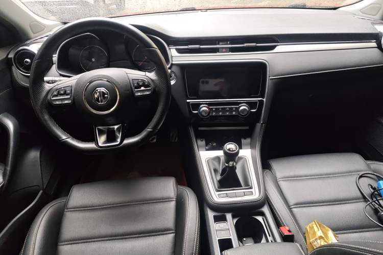 Used MG 6 2017 20T Manual Luxury Smart Connect Version China V Standard
