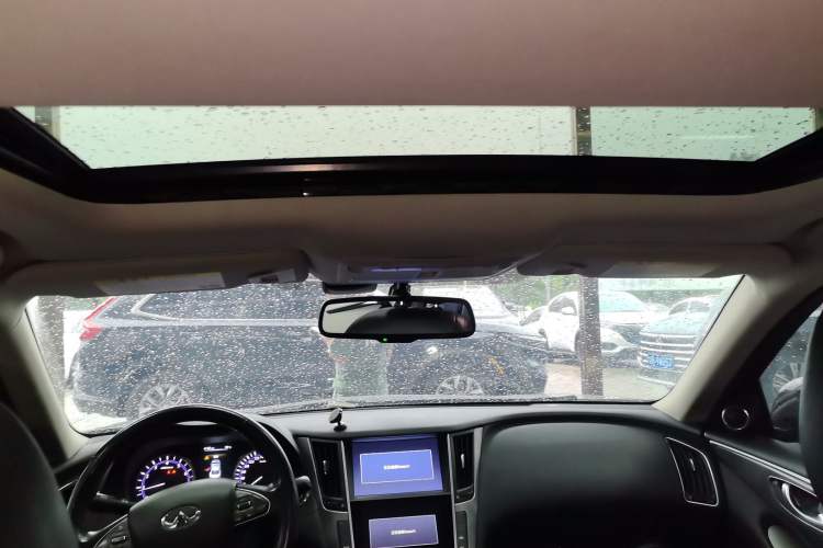 Used Infiniti Q50L 2016 2.0T Enjoyment Edition
