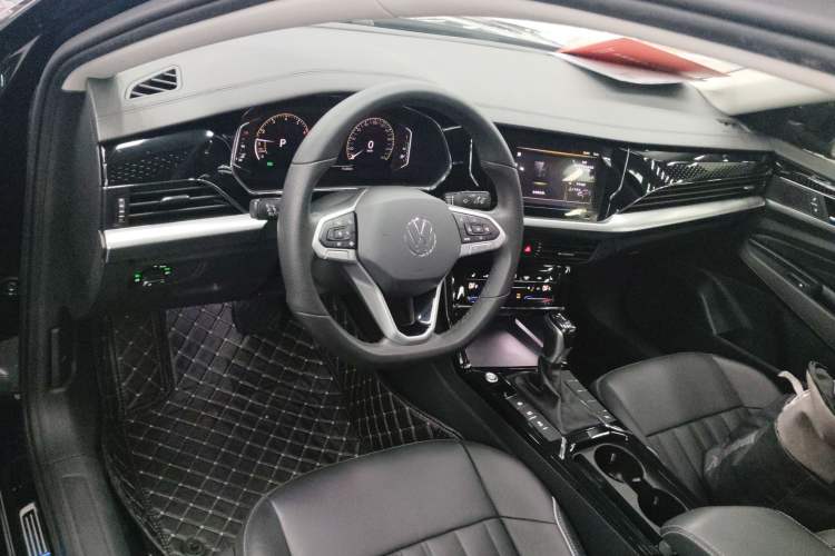 Used Volkswagen Passat 2022 330TSI Starry Elite Edition Center Console