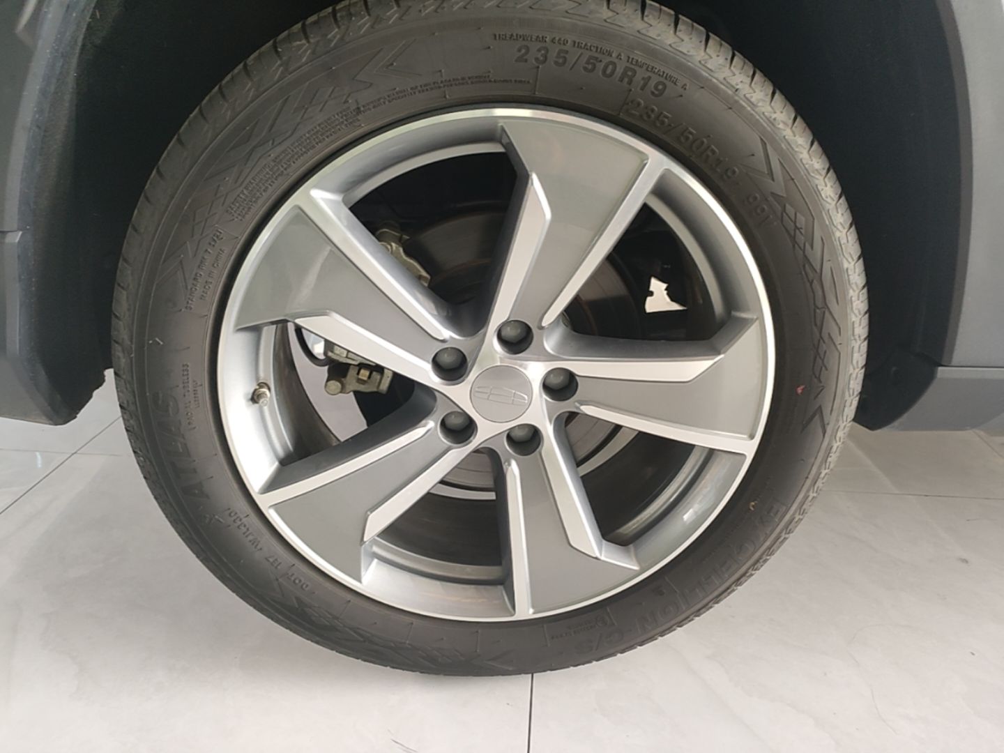 Geely Auto Haoyue L 2024 2.0T DCT Prestige Version — снимка 11