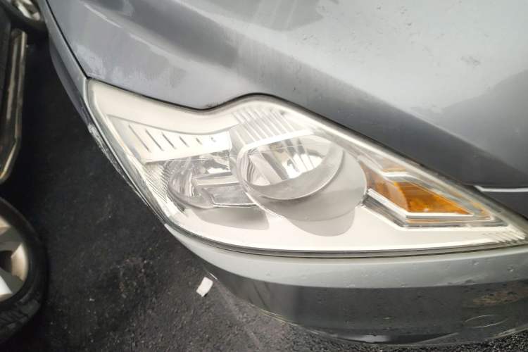 Used Ford Focus 2011 Sedan 1.8L Manual Comfort Model
