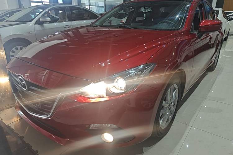 Used Mazda 3 Axela 2016 Sedan 1.5L Automatic Luxury Model