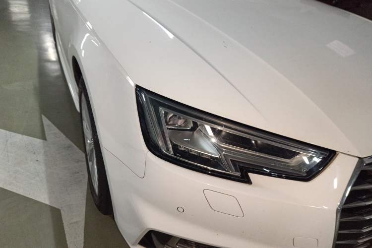 Used Audi A4L 2019 40 TFSI Ambition China VI Right Front Headlight