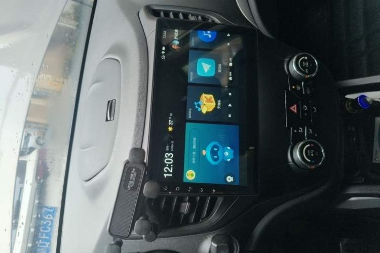 Used CHANGAN CS35 2016 1.6L Automatic Luxury Model China IV Standard