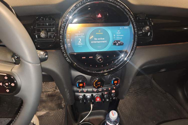 Used MINI MINI 2022 2.0T COOPER S Black Badge Special Edition Five-Door Model
