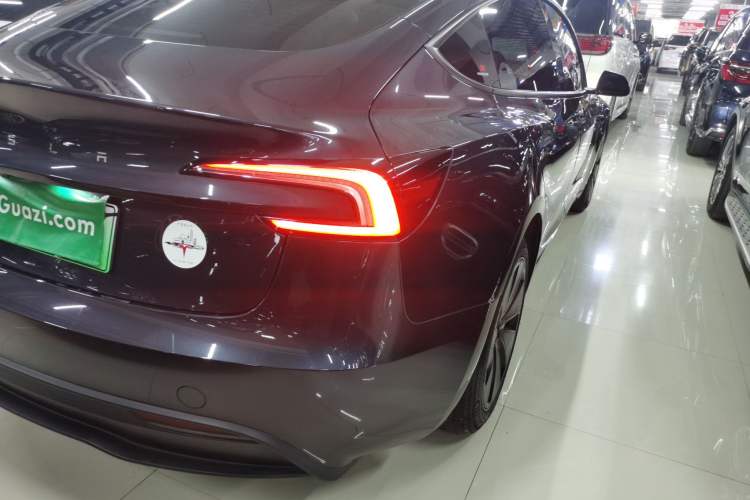 Used Tesla Model 3 2023 Rear-Wheel-Drive Version
