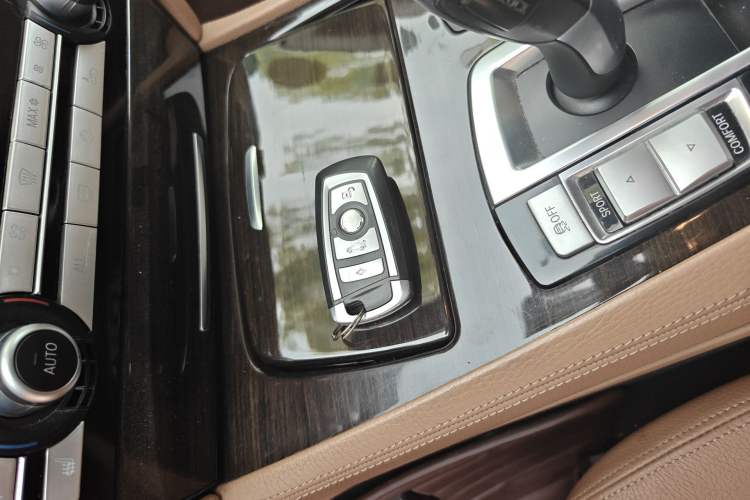 Used BMW 7 Series 2009 740Li Leading Model Vehicle Key