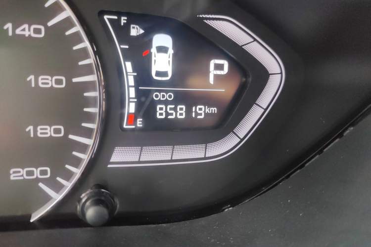 Used CHANGAN Alsvin 2018 1.5L DCT Luxury Model China V Standard Odometer Close Up