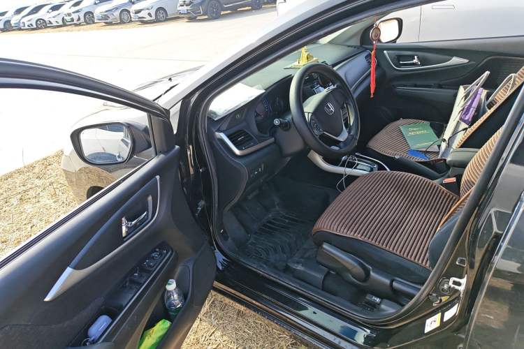 Used Honda Crider 2016 1.8L CVT Leading Edition Driver Seat