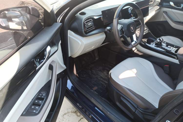 Used BYD Qin PLUS 2023 Champion Edition DM-i 55KM Leading Model