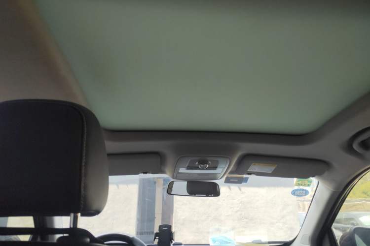 Used Roewe RX5 2019 20T Two-Wheel Drive Automatic 4G Connected Platinum Edition
