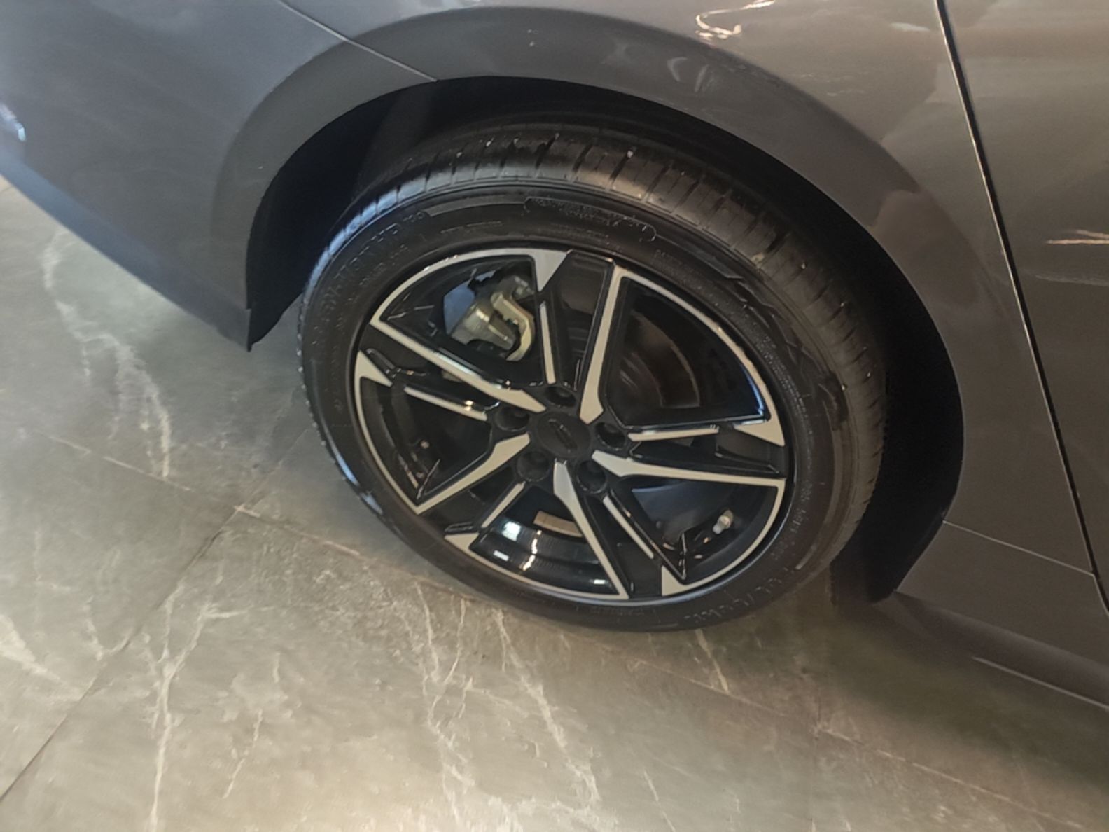 Geely Auto Binray 2024 Binrui COOL 1.5T DCT Longteng Edition — снимка 11