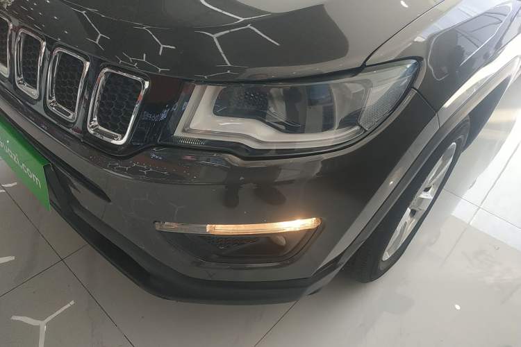 Used Jeep Compass 2017 200T Automatic Family Edition