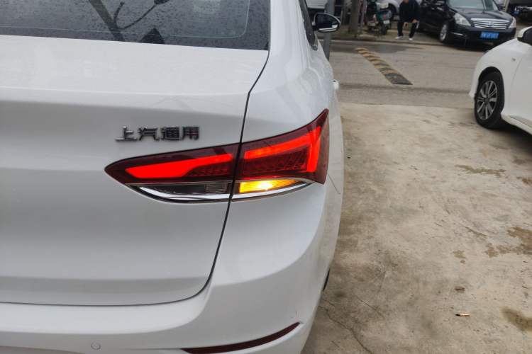 Used Buick GT 2021 Revised Version Flagship 1.5L Automatic Elite Edition Right Rear Taillight