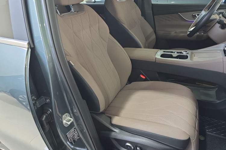 Used Chery Fengyun T8 2025 1.5T 130km Deluxe Version 5 Seats