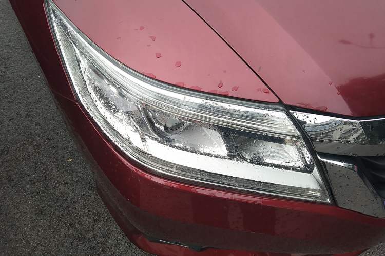 Used Honda Crider 2013 1.8L automatic luxury edition Right Front Headlight