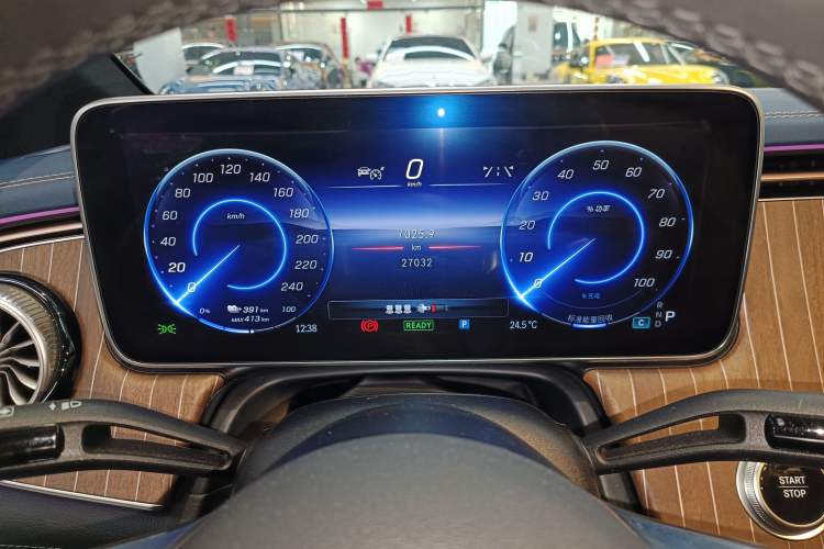 Used Mercedes-Benz EQE 2022 350 Pioneer Edition Instrument Cluster