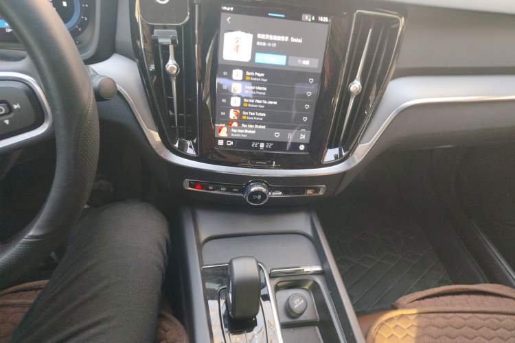 Used Volvo S60 2025 B4 Zhiyi Luxury Edition