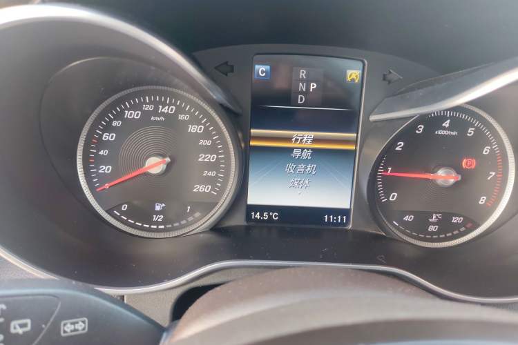 Used Mercedes-Benz GLC 2016 GLC 260 4MATIC Luxury Model
