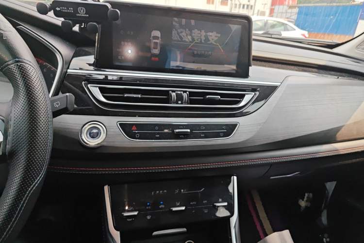 Used CHANGAN CS75 2021 Honor Million Edition 280T DCT Prestige Model Audio And AC Panel