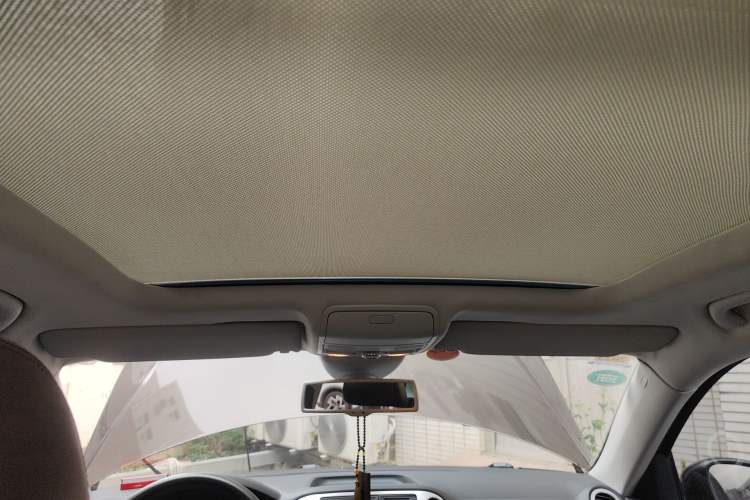 Used Volkswagen Tiguan 2013 2.0 TSI Automatic All-Wheel-Drive Flagship Edition Headliner