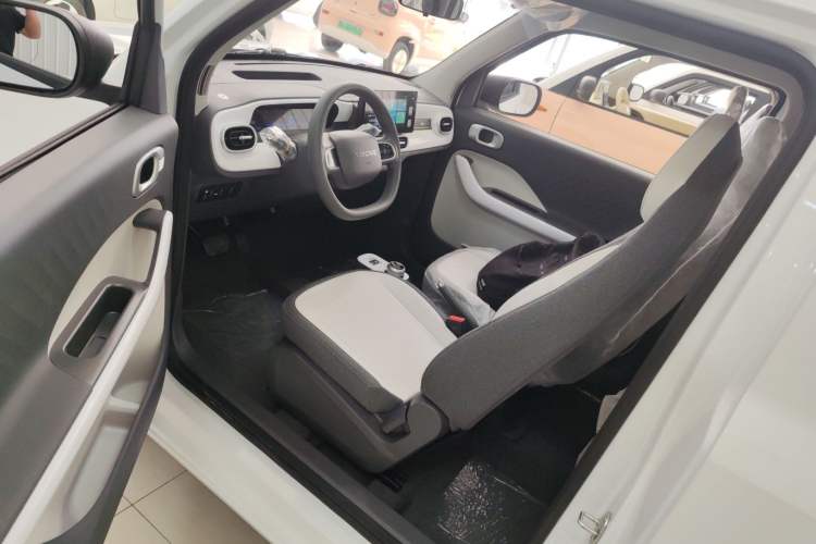 Used Geely Galaxy Panda 2025 210 km – Yuanqi Bear
