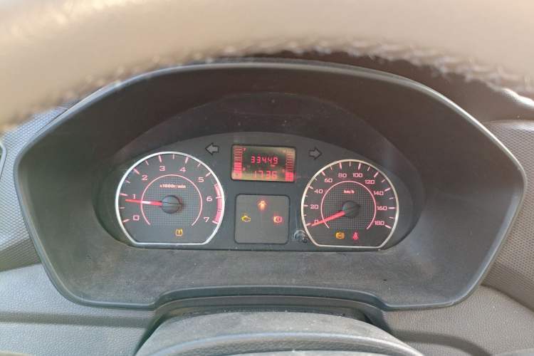 Used Wuling Hongguang V 2021 1.5L Jingqu Version LAR Odometer Close Up