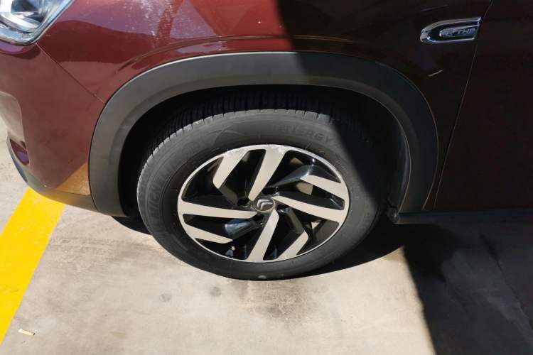 Used Citroen C3-XR 2015 1.6THP Automatic Smart Model Left Front Wheel Hub