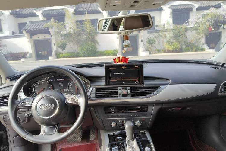 Used Audi A6L 2018 30th Anniversary Edition 35 TFSI Fashion Model
