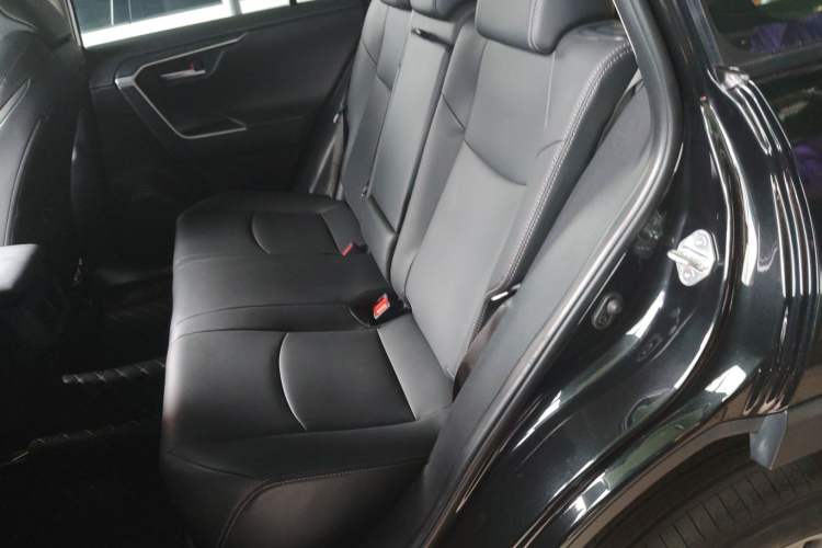 Used Toyota Wildlander 2023 2.0L CVT Two-Wheel Drive Urban Edition Left Rear Seat