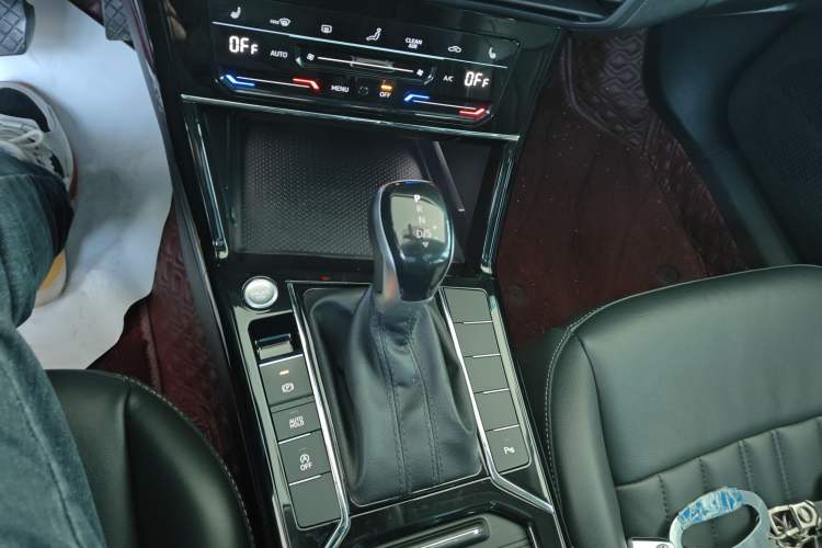 Used Volkswagen Passat 2022 330TSI Starry Elite Edition Custom Version
