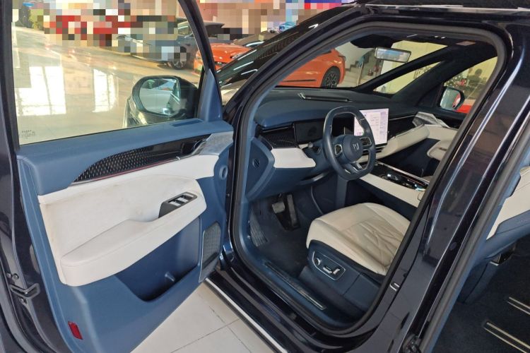 Used Zeekr 009 2024 7-Seater Aisle Version 108 kWh