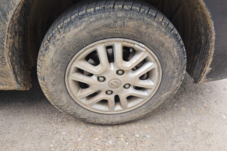 Used Nissan NV200 2011 1.6L 232 Seats Zunya Trim Right Front Wheel Hub