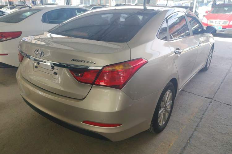 Used Hyundai Mistra 2014 1.8L Automatic Smart GLS Rear Right 45 Deg