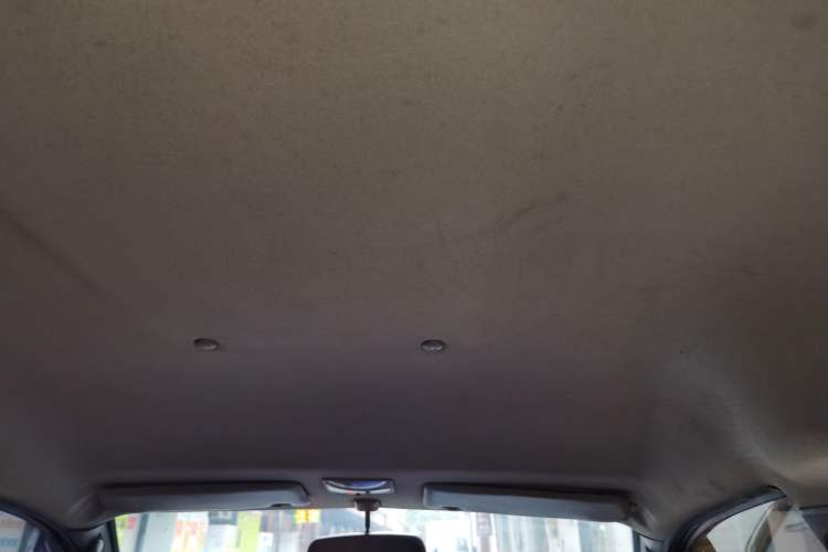 Used FORTHING Lingzhi 2013 M3 1.6L 7-Seater Comfort Model Headliner