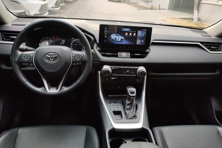 Used Toyota Wildlander 2023 2.0L CVT Four-Wheel Drive Luxury PLUS Edition