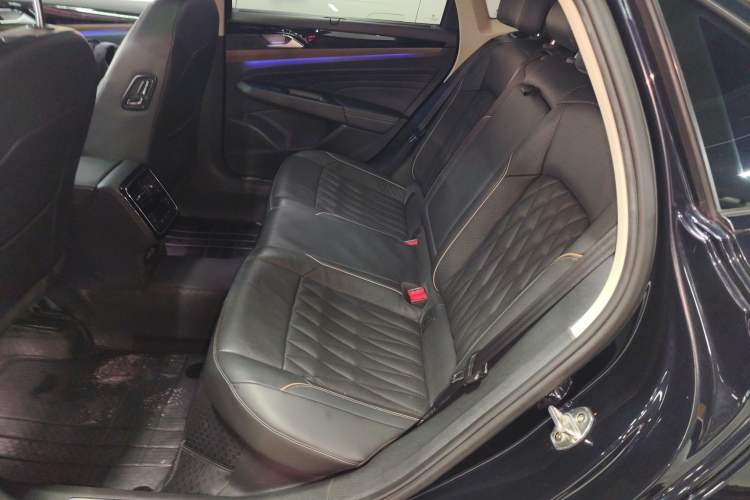 Used Volkswagen Passat 2019 380TSI Luxury Edition China VI Standard