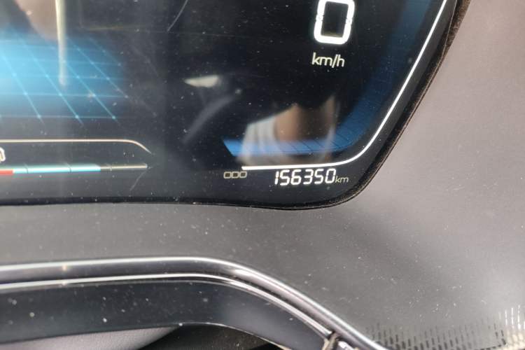 Used BYD Tang New Energy 2021 DM 2.0T Four-Wheel Drive Performance Edition Prestige Model Odometer Close Up