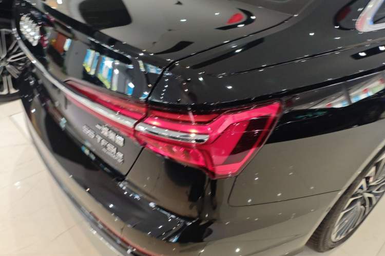 Used Audi A6L New Energy 2020 55 TFSI e quattro Right Rear Taillight