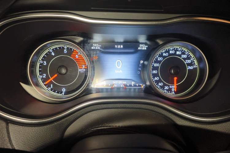 Used Jeep Cherokee 2019 2.0T Two-Wheel Drive Smart Enjoyment Version China V