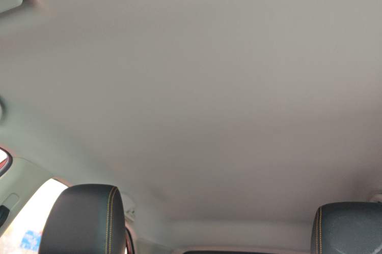 Used Dongfeng Aeolus AX4 2017 1.6L DCT Trendy Style
