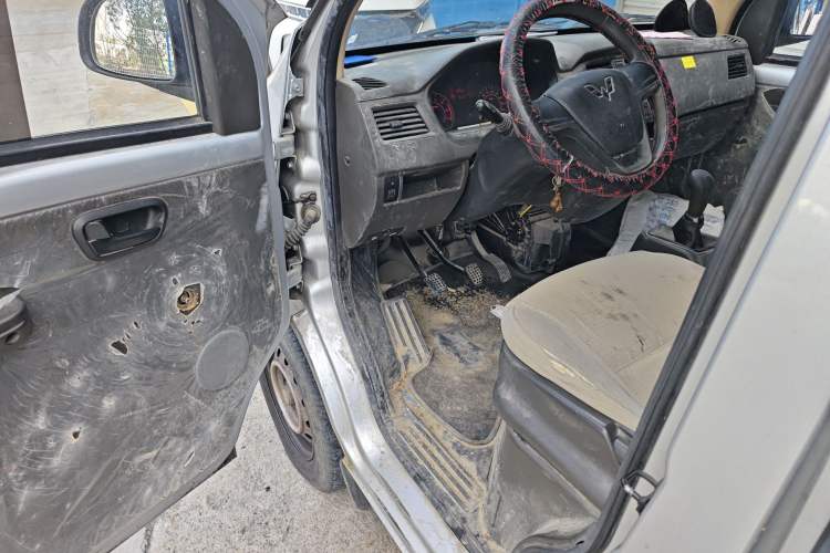 Used Wuling Rongguang S 2021 1.2L Base Model 7-Seater LSI