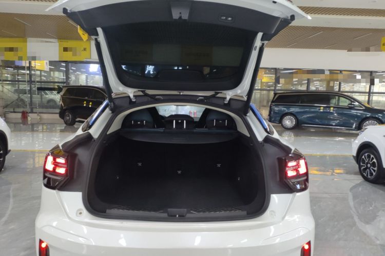 Used Lynk & Co 05 2020 2.0TD Two-Wheel Drive Shine Halo